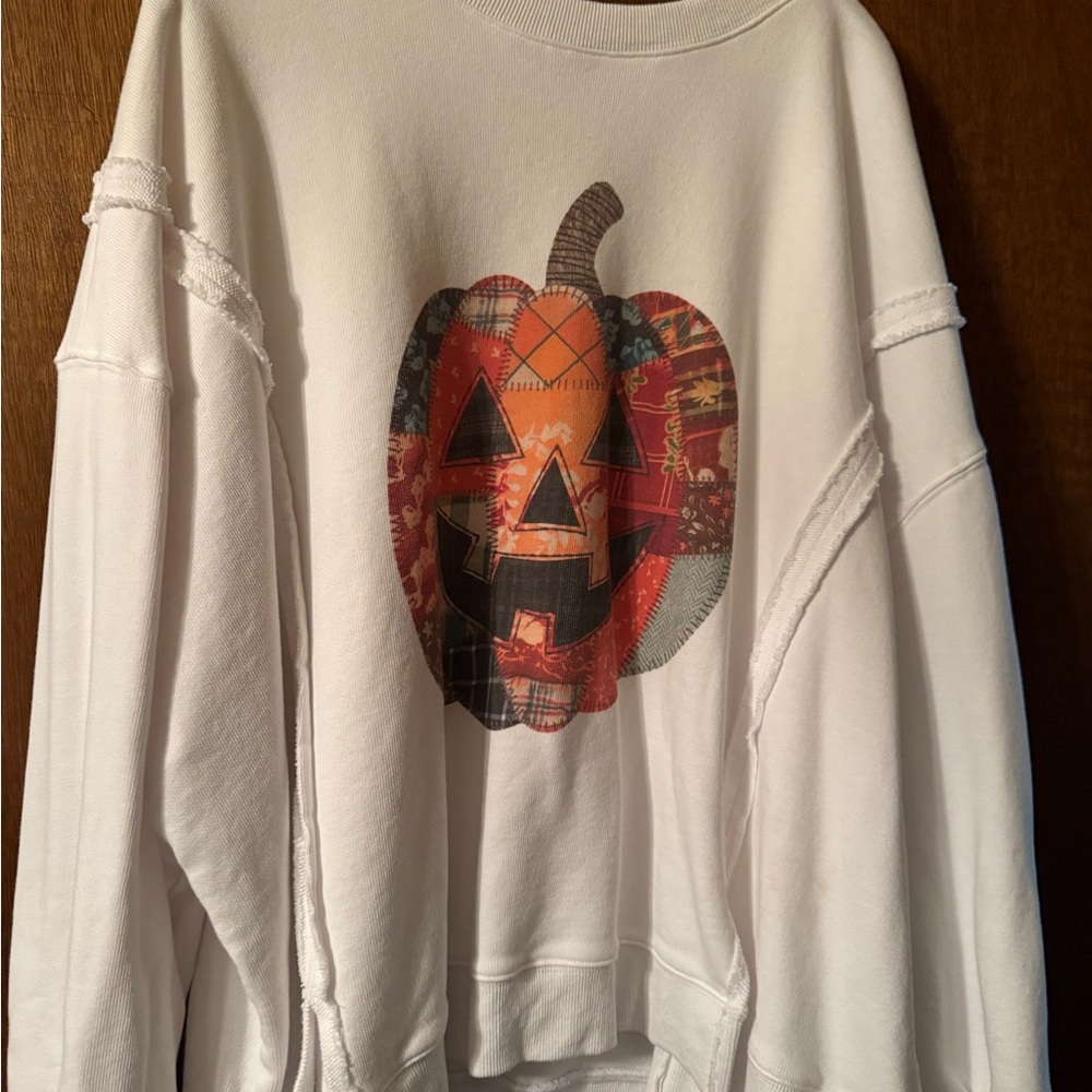 Chic Soul White Pumpkin Patchwork Sweatshirt
